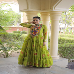 Women's Bandhani Print Kutchi Patchwork Georgette Gown